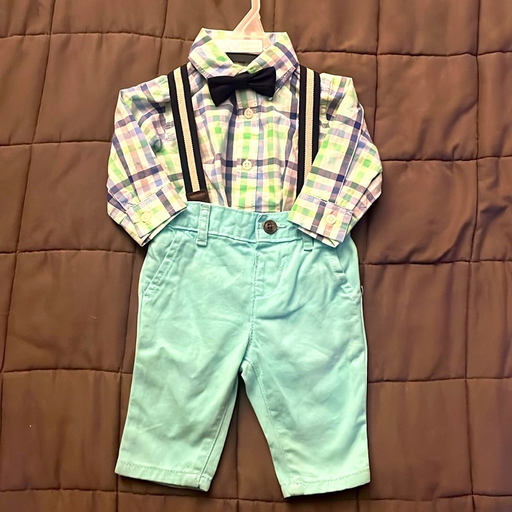 Infant outfit.